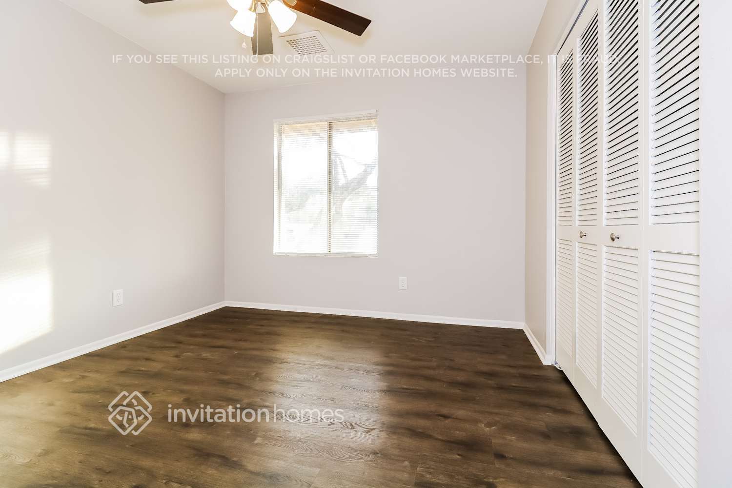 Building Photo - 9417 N 39th Dr
