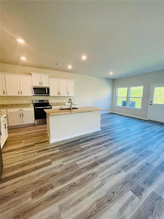 Building Photo - 4218 Oakwood Ter Ct