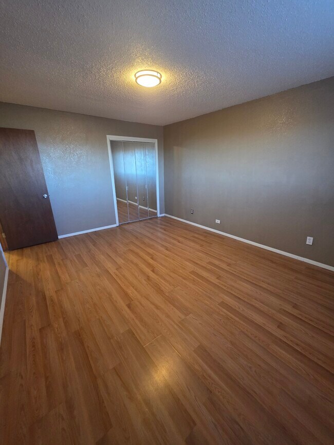 Building Photo - 6862 Femmer St