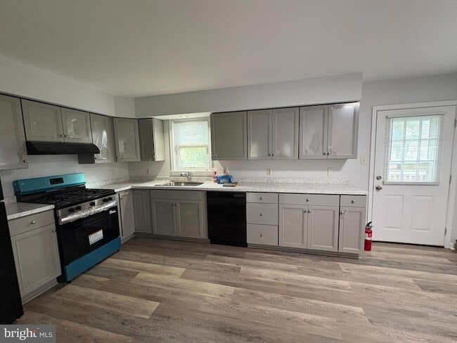 Building Photo - 50 US-130