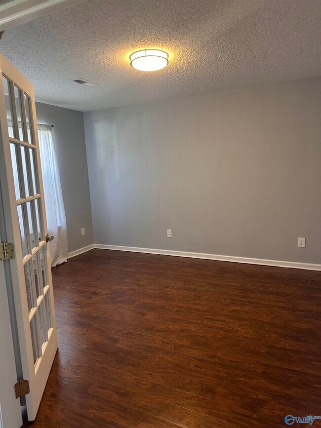 Building Photo - 4804 SE Brownston Ct