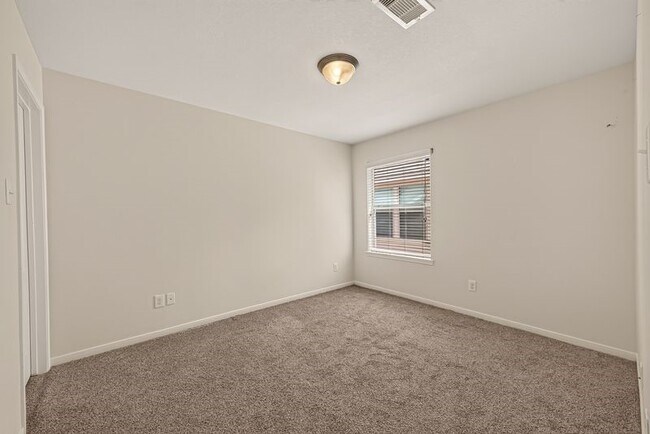 Building Photo - 26414 Forest Pine Ln