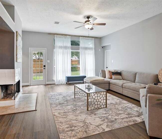 Building Photo - 4706 Wynnview Dr