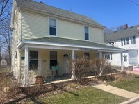 Building Photo - 4465 Lakeland Dr
