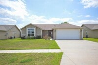 Building Photo - Beautiful Home, Great Location!