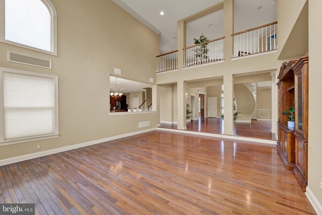 Building Photo - 19 Meadowlark Dr