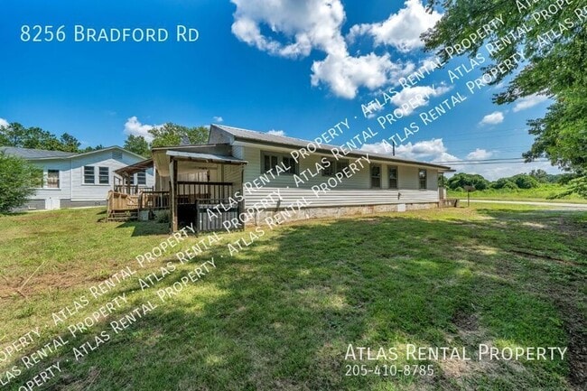 Building Photo - 8256 Bradford Rd