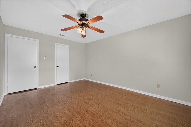 Building Photo - 25515 Stone Mill Ln