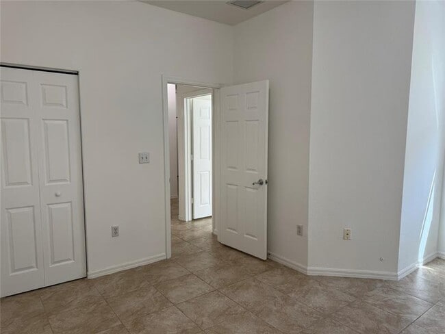 Building Photo - 4331 SW 131st Ln