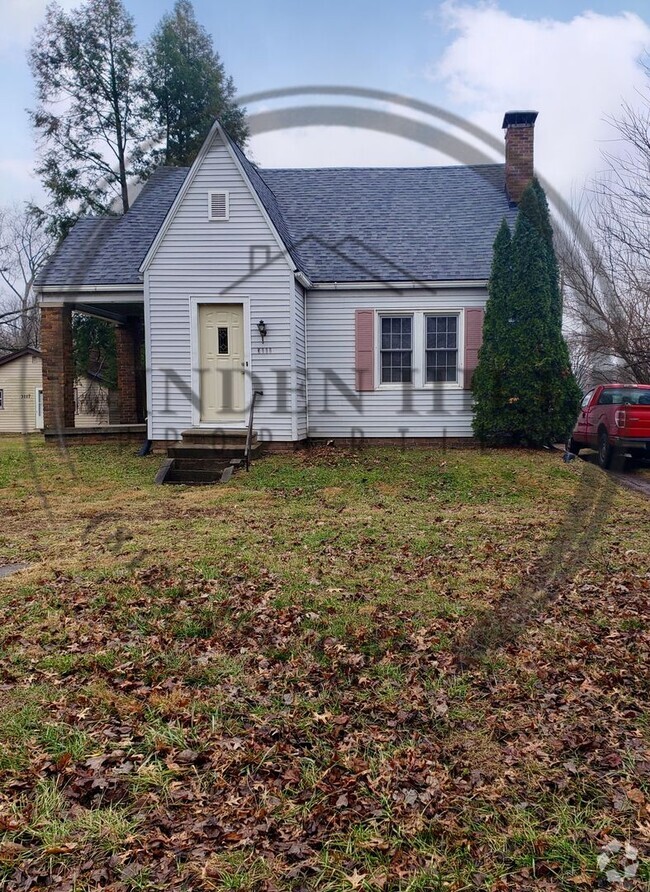 Building Photo - Charming Two Bedroom Home