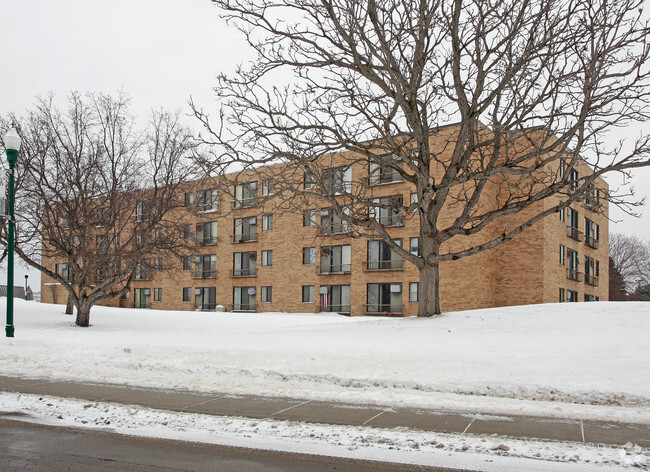 Building Photo - Franklyn Park Apartments