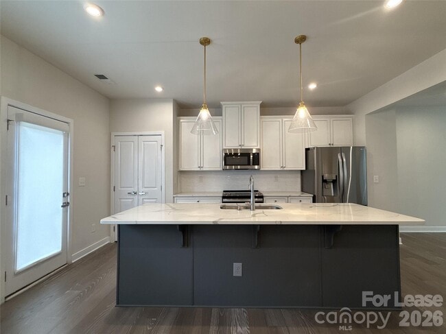 Building Photo - 324 Chattooga Wy