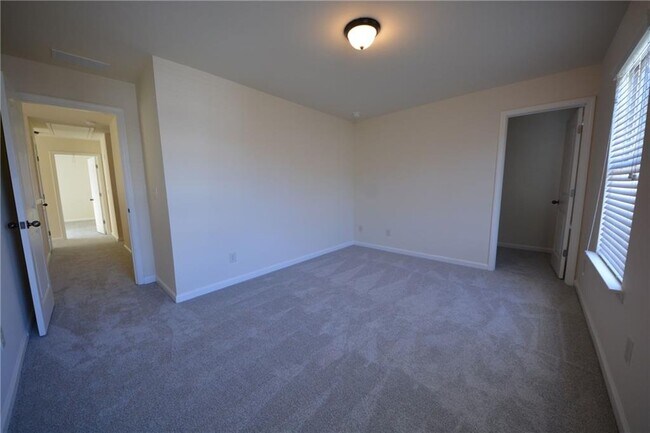 Building Photo - 2119 Baywood Tree Ln SW