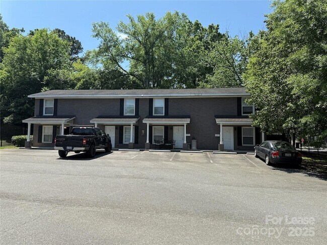 Building Photo - 1512 Seigle Ave
