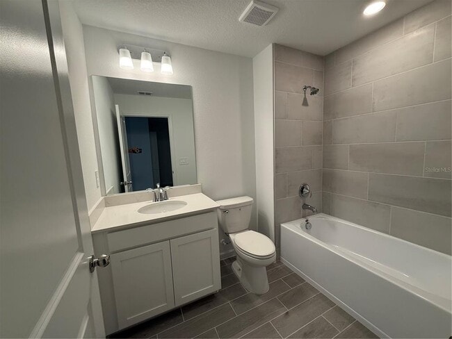 Building Photo - 3674 SE 37th Ct