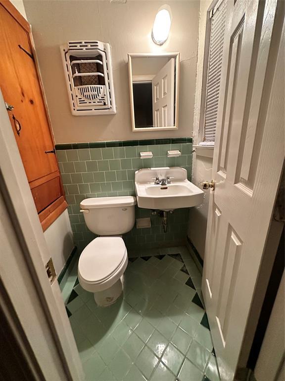 Building Photo - 1511 Greenbriar Ave