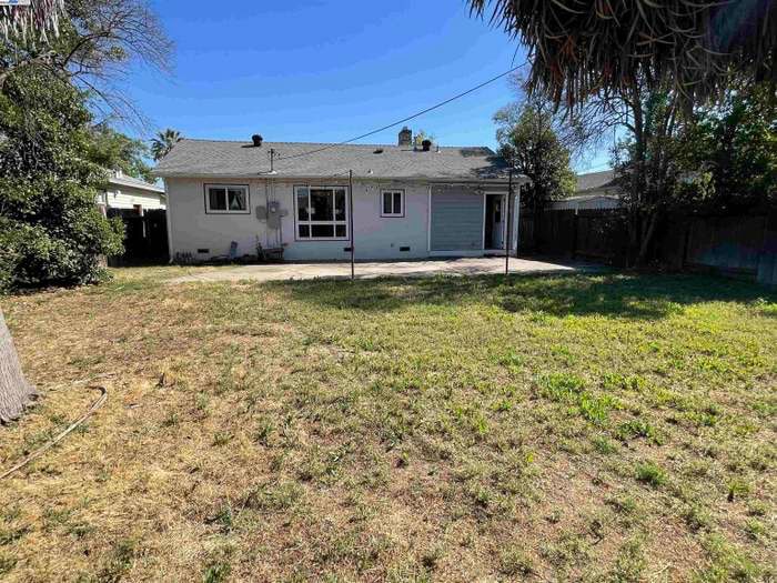 Building Photo - 2005 Joan Way