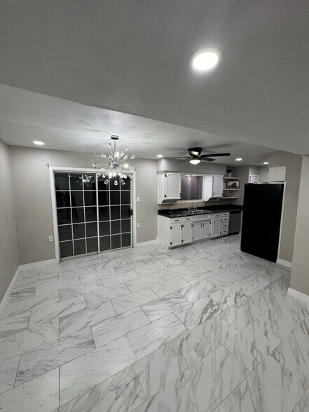 Building Photo - 1608 Muse St