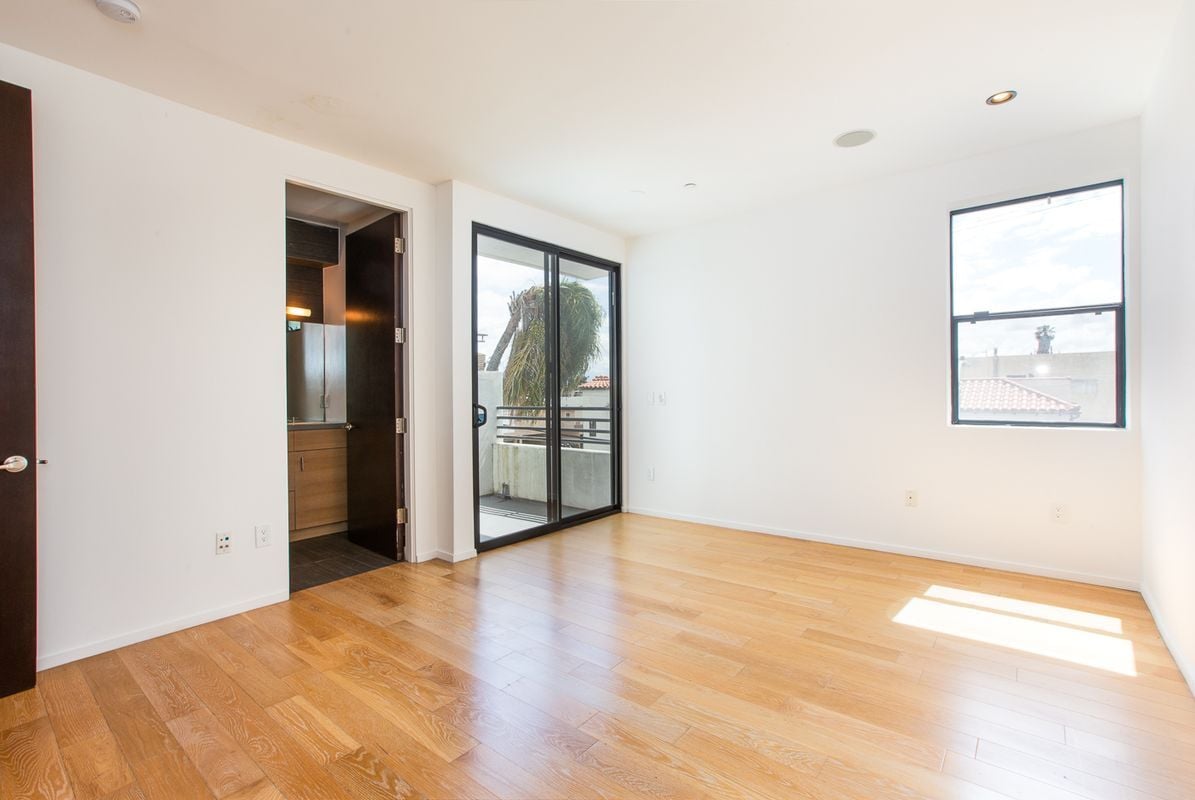 Building Photo - 8639 Whitworth Dr