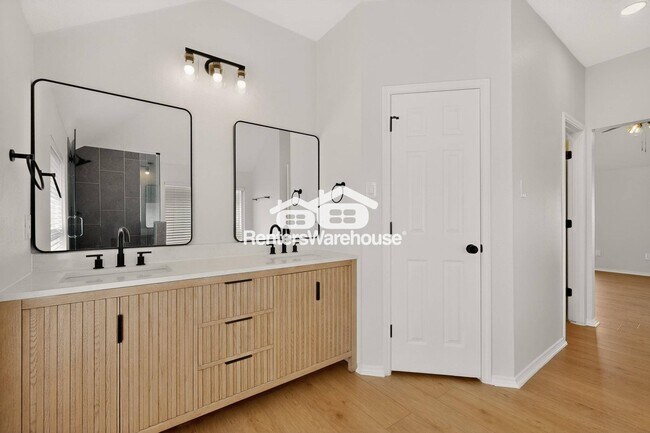 Building Photo - 4918 Silverweed Dr