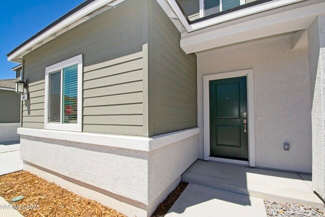 Building Photo - 843 Orchard Rock Dr