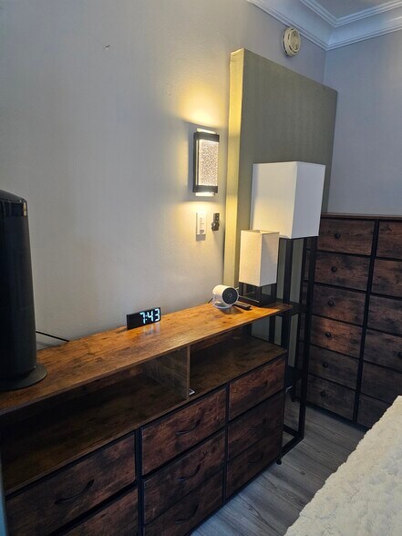 Building Photo - 11314 Malat Way