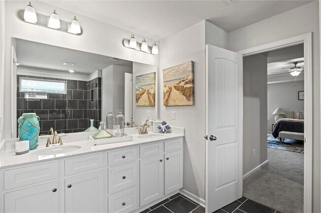 Building Photo - 213 Chiswick Lp