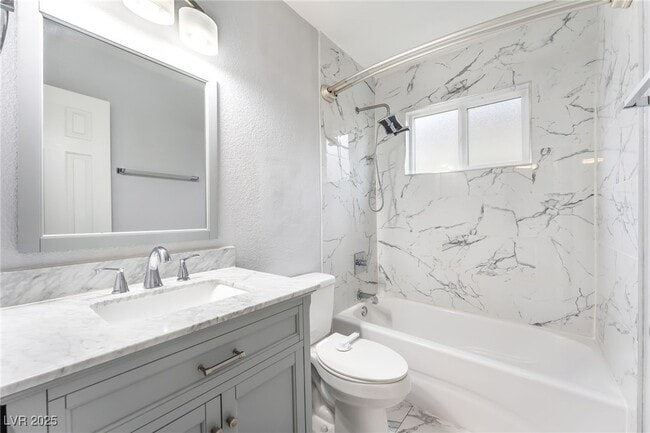 Building Photo - 2905 Kings Way