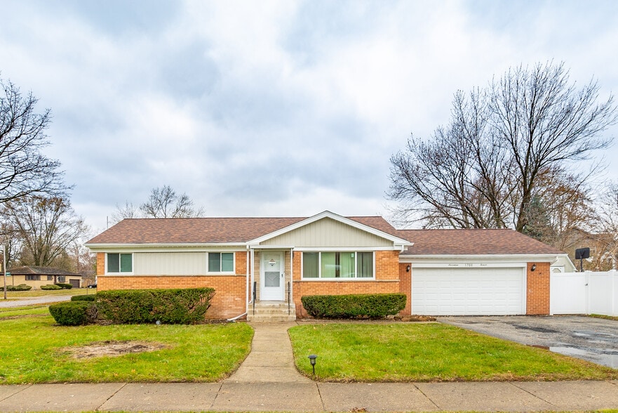 Primary Photo - 1700 Bonita Ave