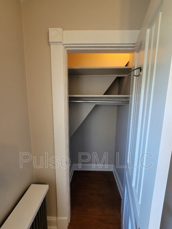 Building Photo - 634 Greenup St