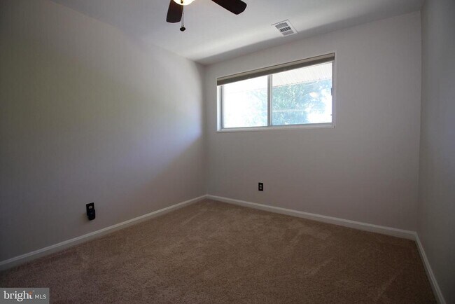 Building Photo - 2833 Kalmia Lee Ct
