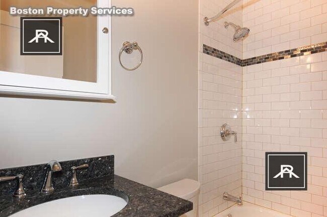 Building Photo - 3 bedroom in Boston MA 02215