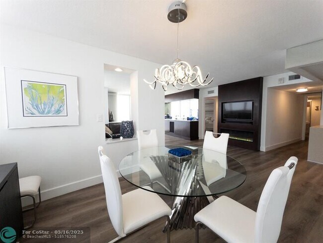 Building Photo - 209 N Fort Lauderdale Beach Blvd
