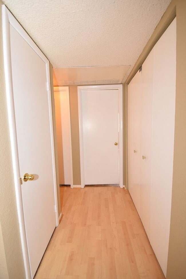 Building Photo - Cozy 2-Bedroom Condo at The Lakes – 2nd Fl...