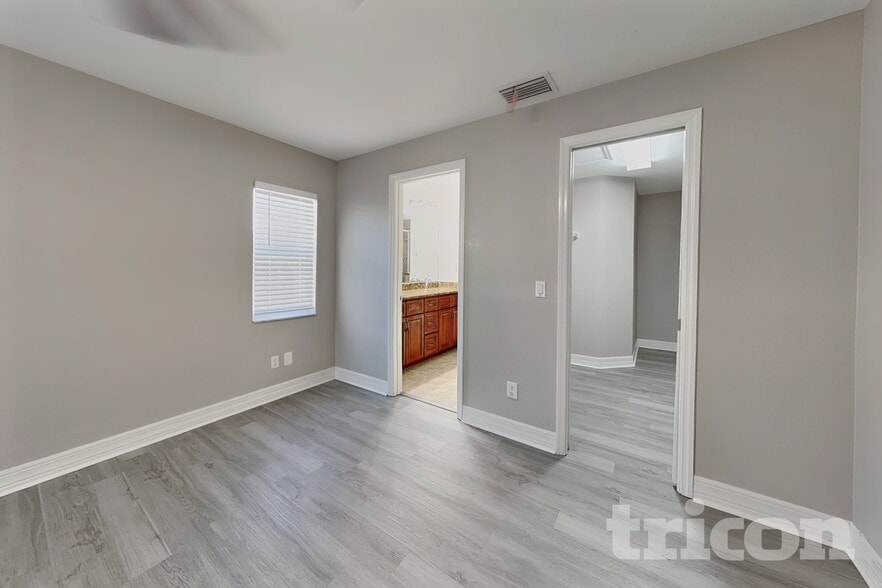 Building Photo - 7438 Watson Ln
