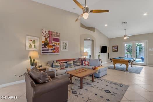 Building Photo - 6821 E Palm Ln