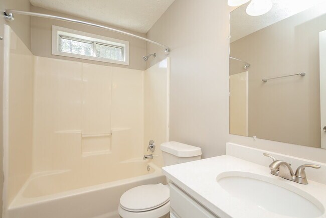 Building Photo - 3391 Lochness Ln