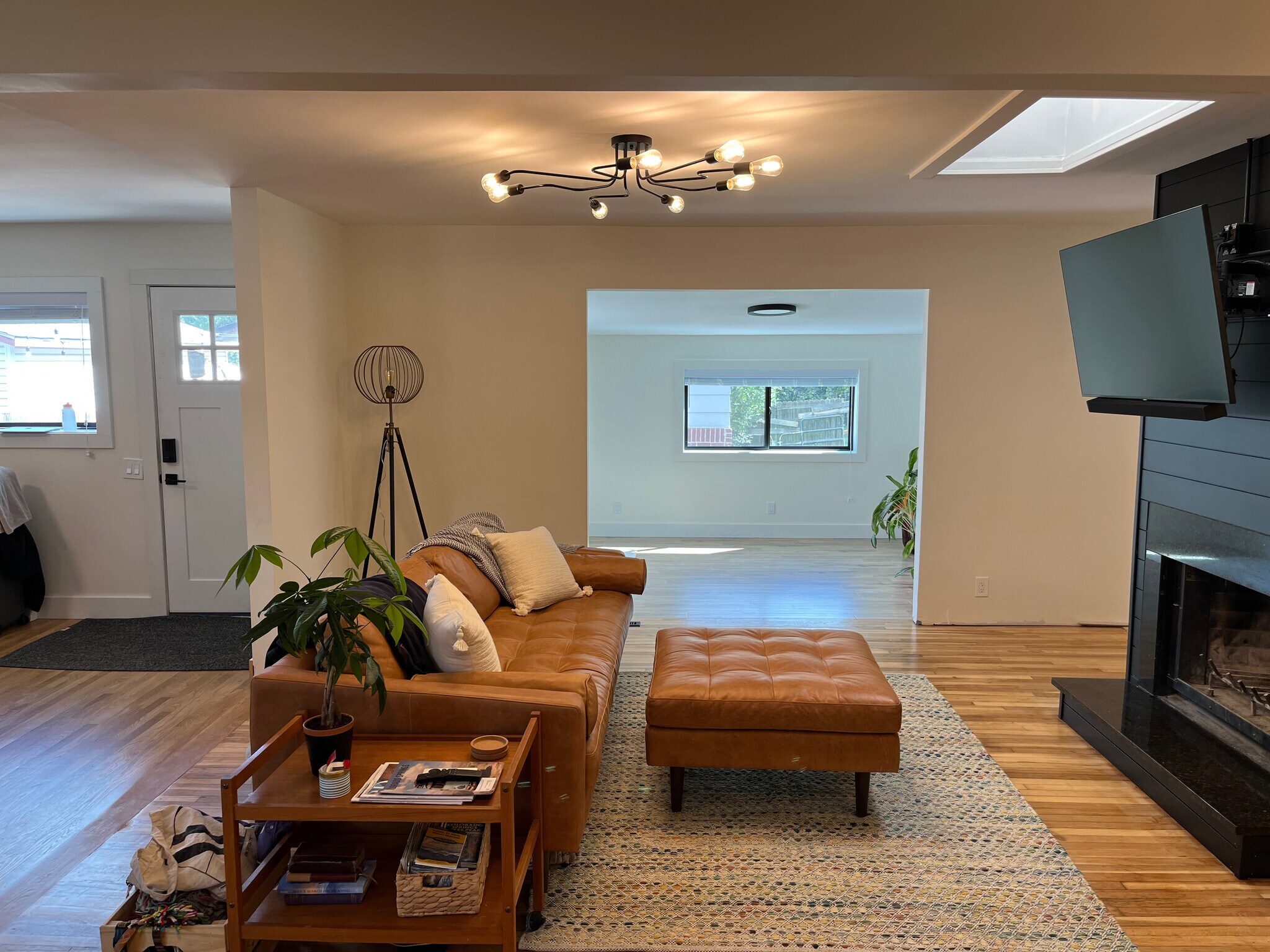 Building Photo - 2754 N Prospect St