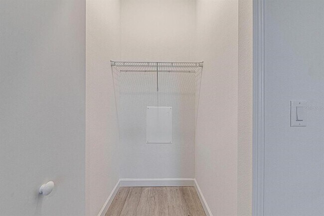 Building Photo - 400 Famagusta Dr