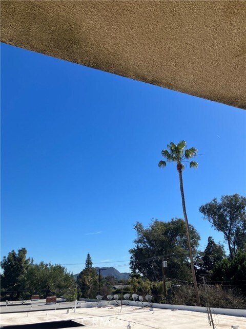 Building Photo - 11925 Kling St