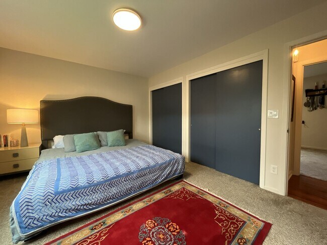 Building Photo - Comfortable Living in Bethany with Two Separate Units, Expansive 0.45-Acre Lot & Versatile Detach...