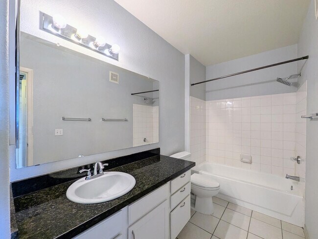 Building Photo - 4925 E Desert Cove Ave