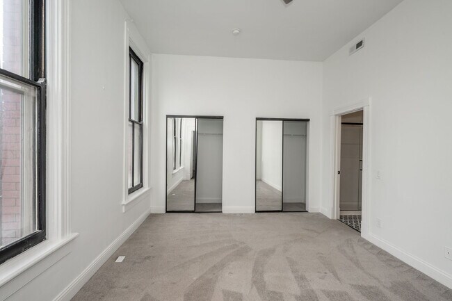 Building Photo - 1126 Walnut St