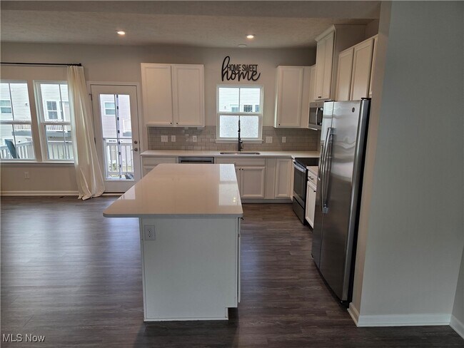 Building Photo - 1456 Sutter St