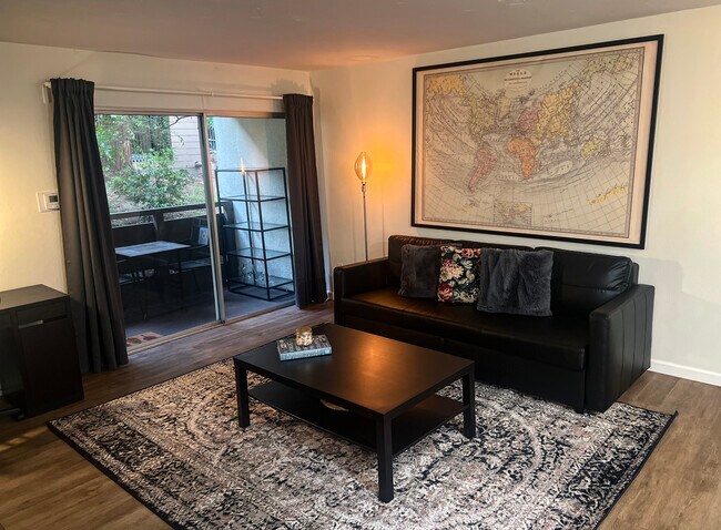 LIVINGROOM - 1615 Hotel Cir S