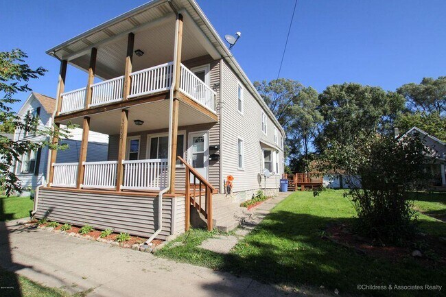 Primary Photo - 1108 Elizabeth Ave NW