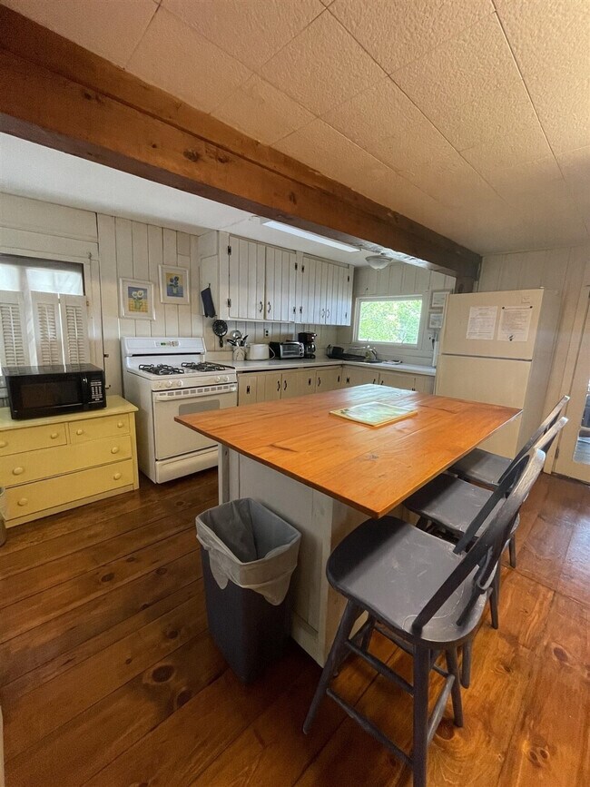 Building Photo - 22 Safe Harbour Rd