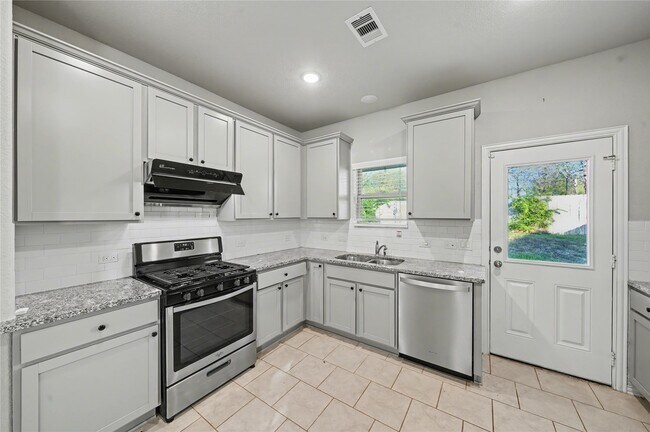 Building Photo - 8407 Balding Dr