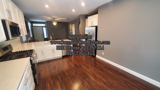 Building Photo - 139 Dragonfly Cir