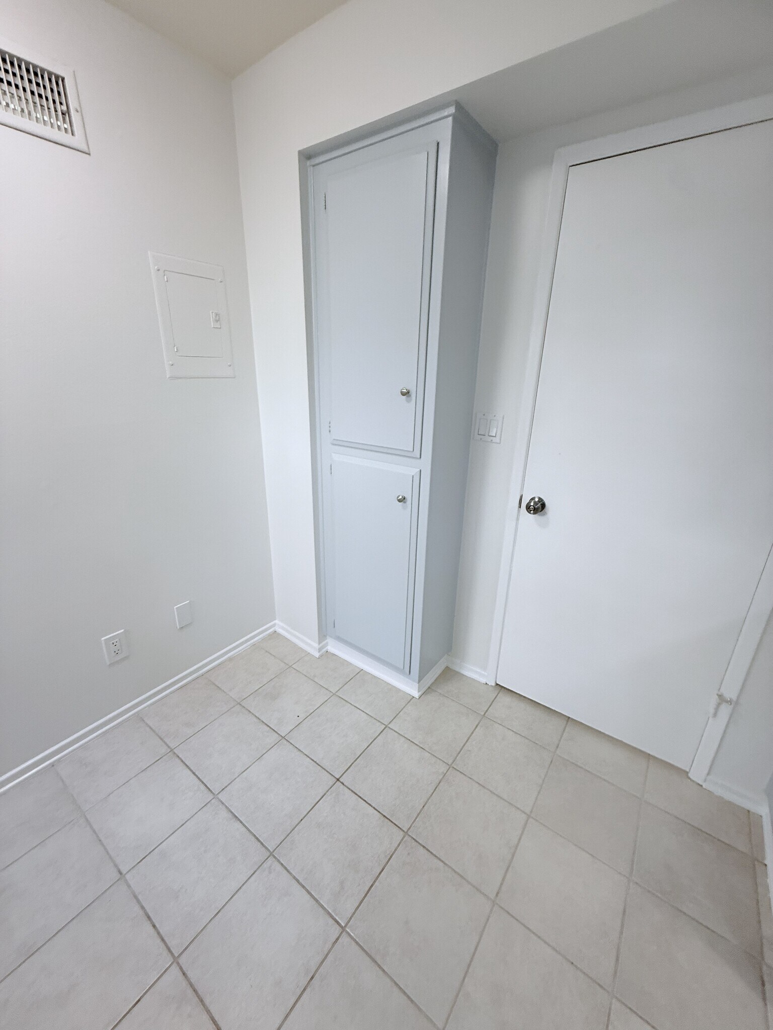 Kitchen - 3737 Portofino Way